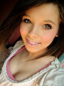Nude pornstar Dillion