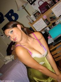 Leggy lady Sweetness peels