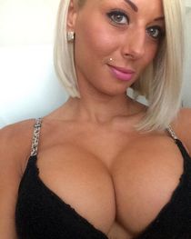 Cute tattooed lesbian